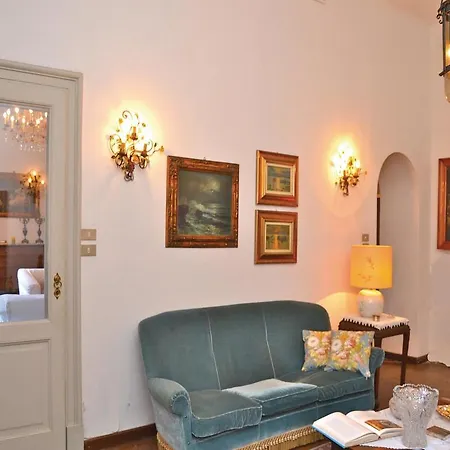 Holiday Lasnigo -co- With A Fireplace 252 Semesterbostad *